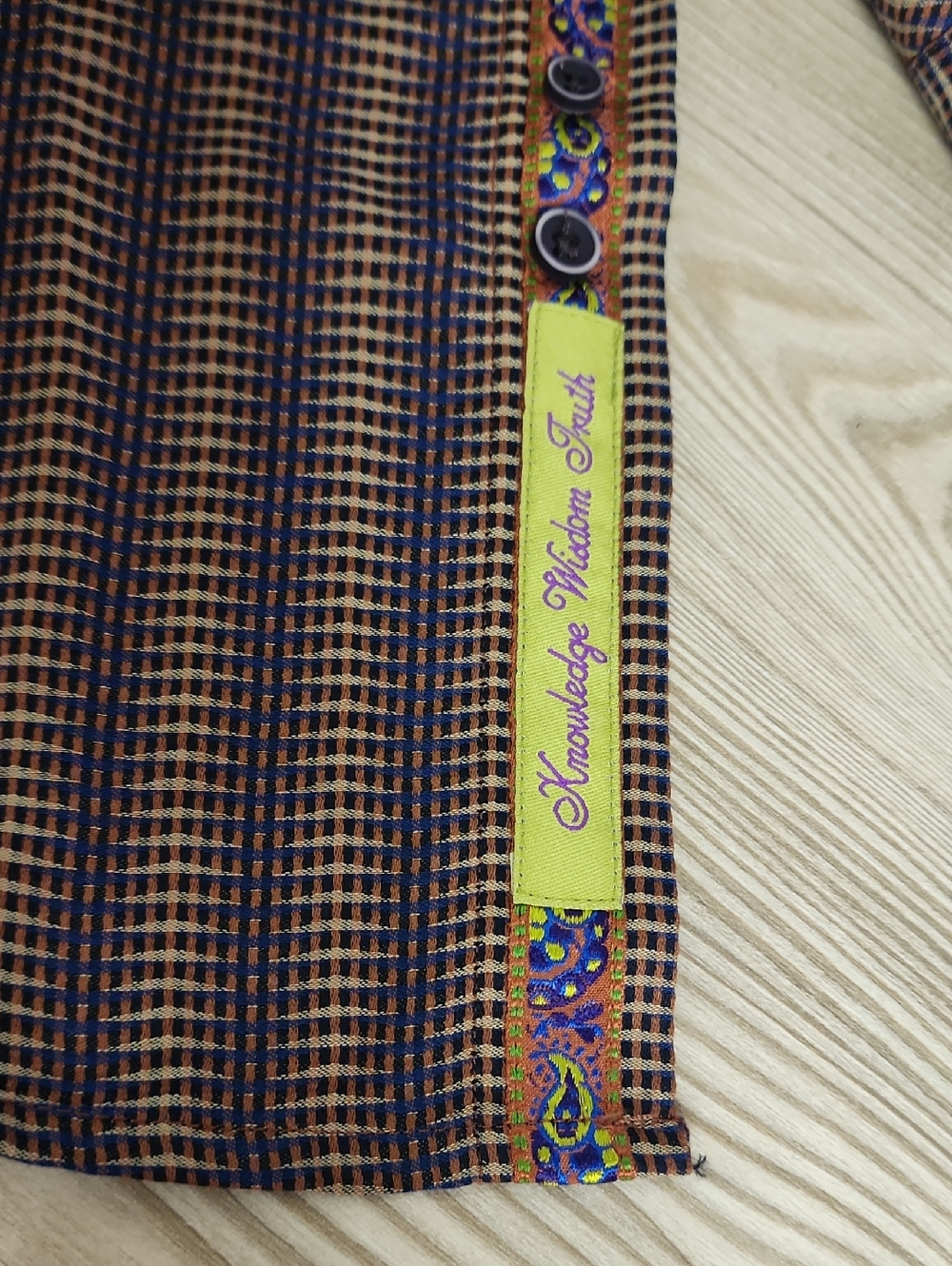 Robert Graham Men’s Multicolor Check Button Down Shirt XL Embroidered Trim - Picture 8 of 13